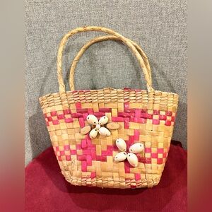 Dry Leaves Woven Bag/Bayong Bag in the Philippines